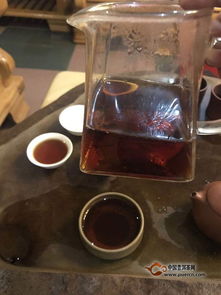 茶韻沉睡，心緒燃香